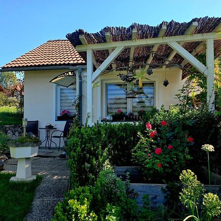 Ferienhaus Kaerntnergmiat เฟลด์เคอร์เฮน อิน แครนเทน ภายนอก รูปภาพ