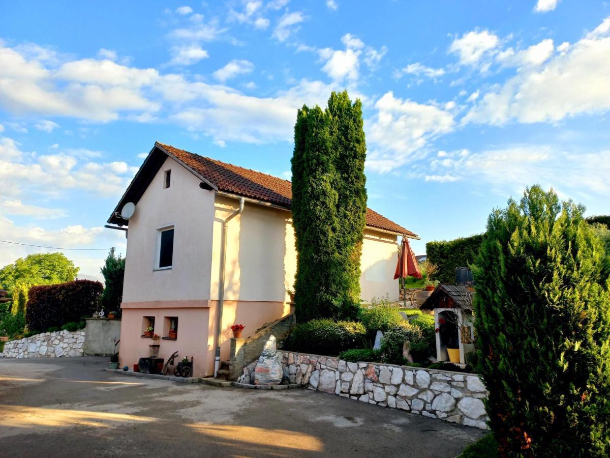 Ferienhaus Kaerntnergmiat เฟลด์เคอร์เฮน อิน แครนเทน ภายนอก รูปภาพ